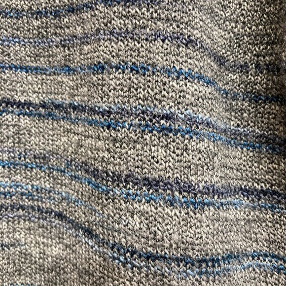 Leo and Nicole open front sweater in gray and navy blue, women's size petite L - Picture 3 of 6